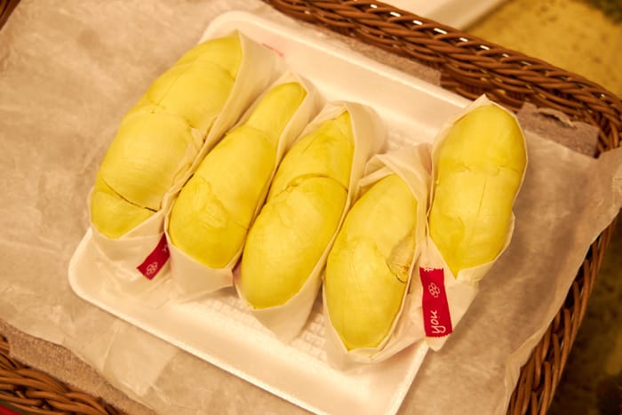 ฝันว่า ไป ซื้อทุเรียน เลขเด็ด - "Dreamed of going to buy durian, lucky number"