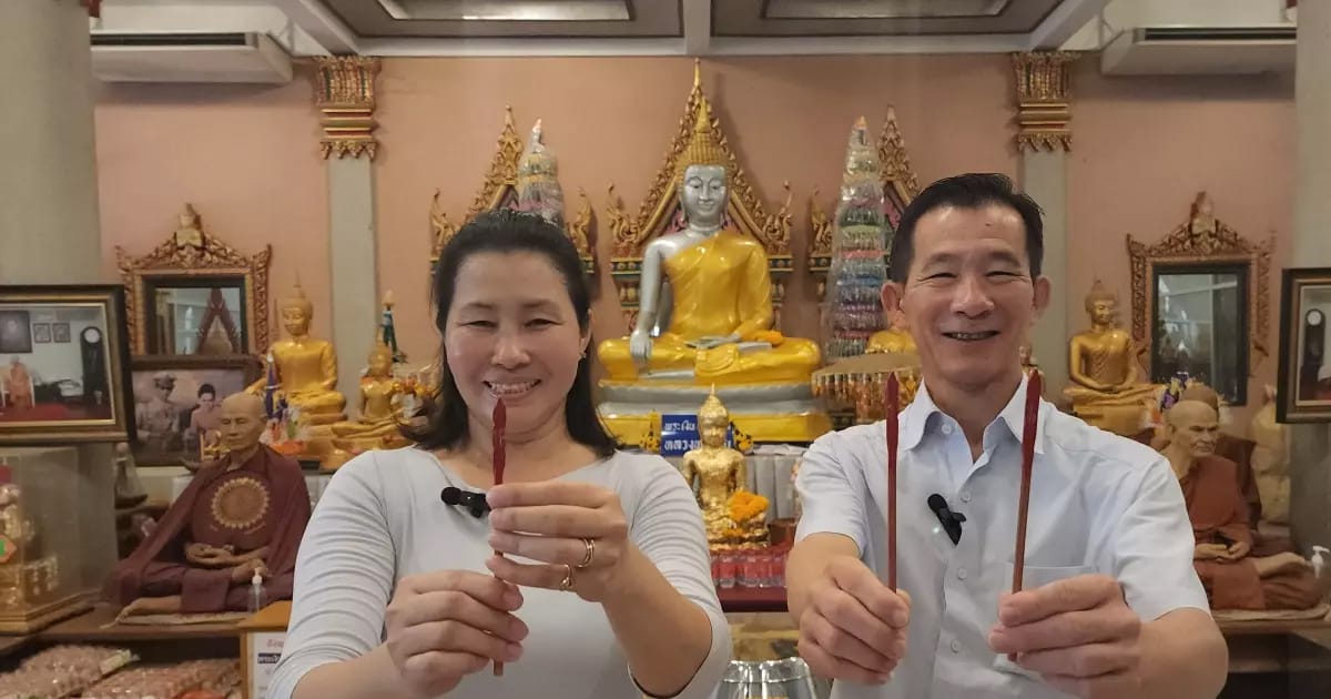 แก้บนพระเงินพระทอง วัดสว่าง - "Make a vow to the Ngern Phra Thong Buddha amulet, Wat Sawang"